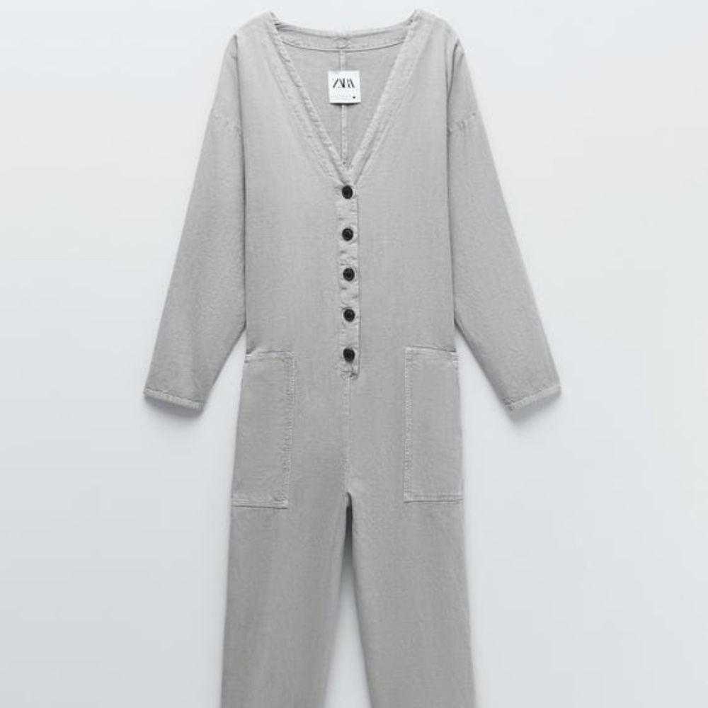 NWT - TEXTURED WEAVE JUMPSUIT